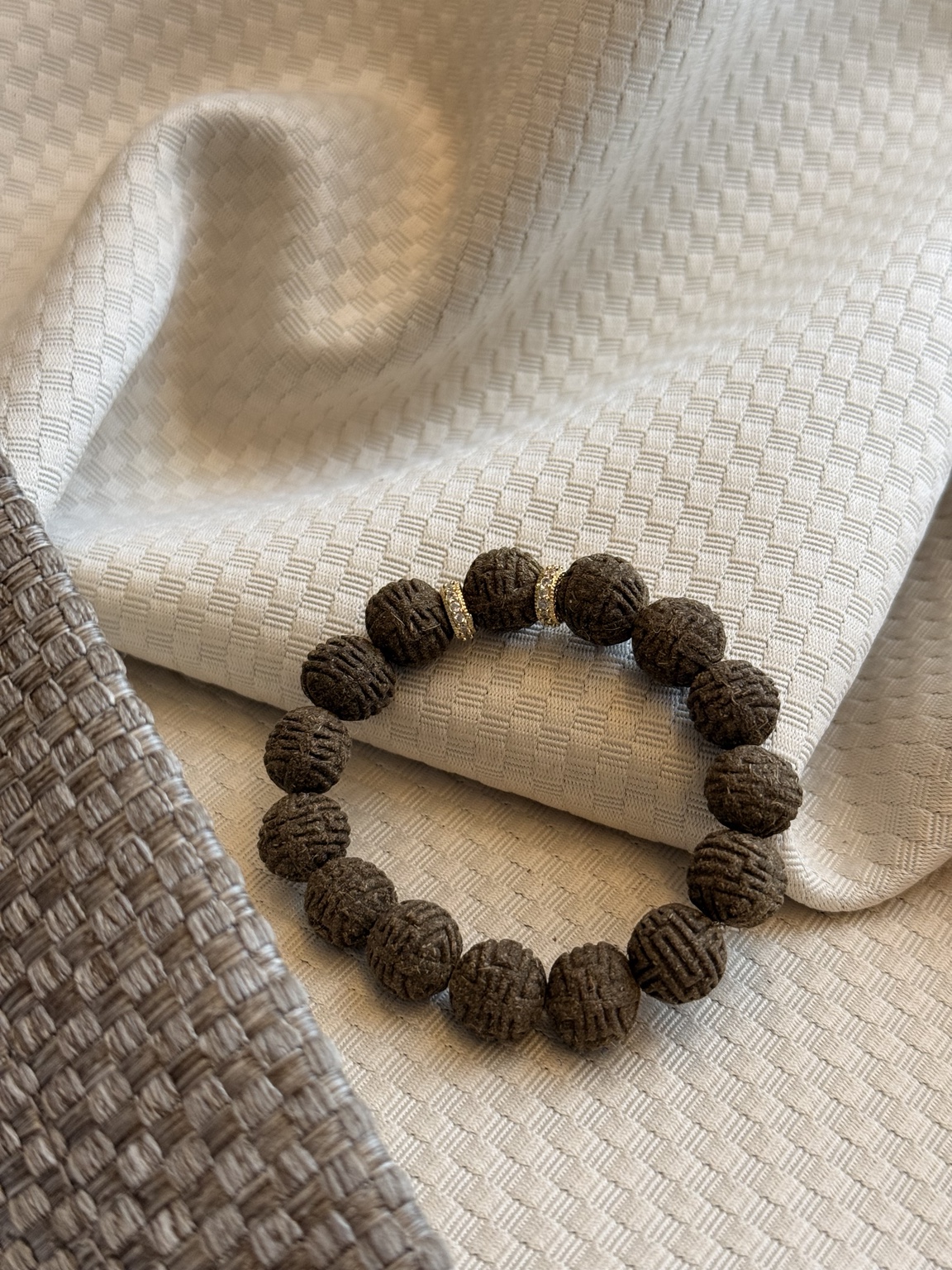 Dark herbal bracelet